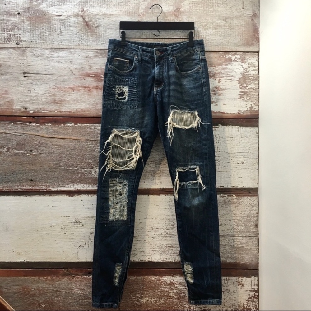Vintage // distressed denim